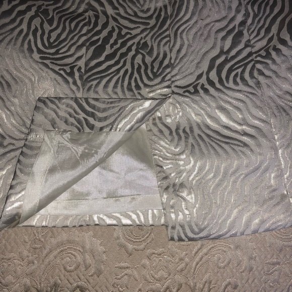 The Loft cream & silvery gold zebra print skirt - Picture 5 of 6